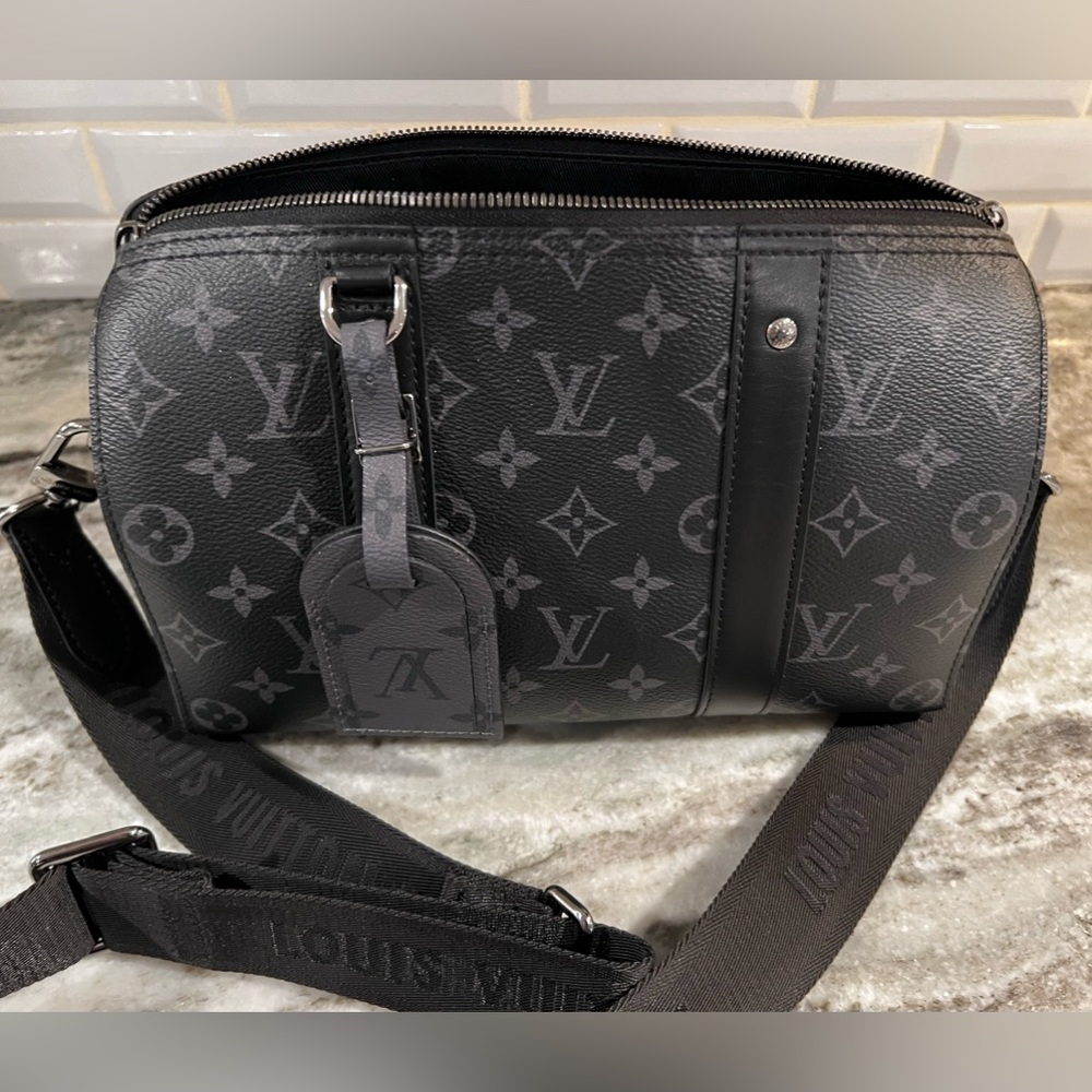 Louis Vuitton City Keepall in Monogram Eclipse canvas - Picture 5 of 10